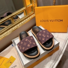 Louis Vuitton Slippers